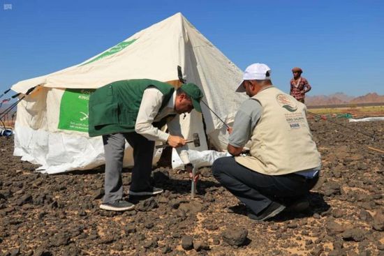 مساعدات إيوائية لمتضرري سيول صرواح