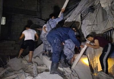 انهيار جزء من مبنى باللاذقية السورية ووفاة شخصين وإصابة آخر