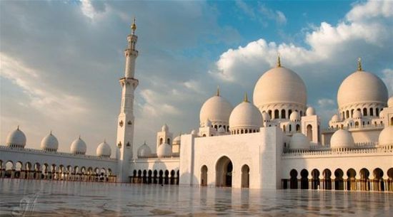 الإمارات تُعلن رفع الطاقة الاستيعابية للمساجد بنسبة 50%