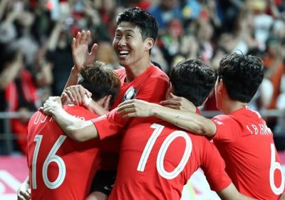 كوريا الجنوبية تشهد عودة الجماهير إلى ستادات كرة القدم من جديد