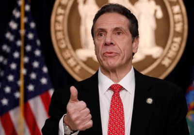 حاكم نيويورك يتهم الحكومة الاتحادية بالفشل في مواجهة أزمة كورونا