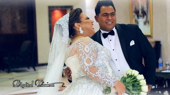 ويزو تستعيد ذكريات زفافها