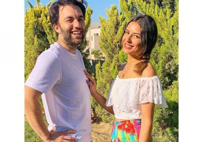 ريهام أيمن رفقة زوجها شريف رمزي وسط الطبيعة