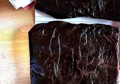 بالصور.. مصادرة مخدرات وخمور و"آلي" مُهربة لساحل حضرموت