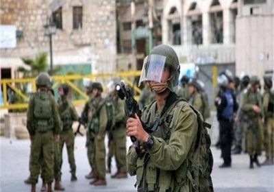 الاحتلال الإسرائيلي يعتقل خمسة شبان من رام الله والبيرة