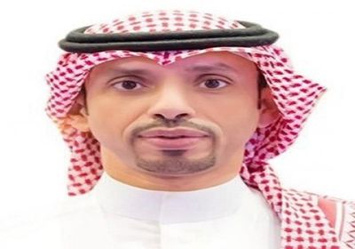 إعلامي سعودي يطالب بنزع سلاح حزب الله وإيران
