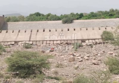 السيول تخلف أضرارًا بسد سبأ في ردفان