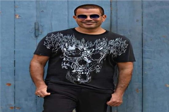 بالفيديو.. عمرو دياب يطرح "مالك غيران"