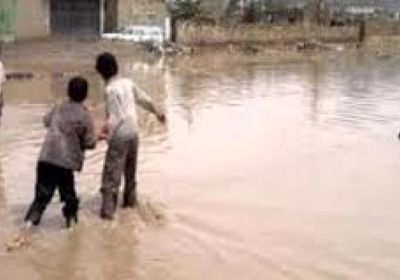 السيول تغرق طفلين في عتق