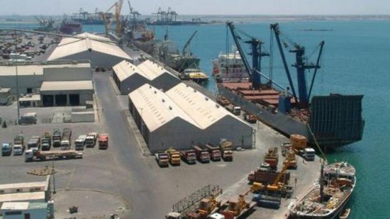 ميناء عدن ينفي تخزين حاويات نترات الأمونيوم المتفجرة