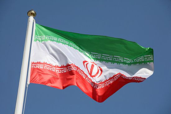 صحفي يُوجه صدمة مدوية لنظام إيران