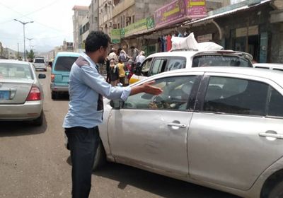 مبادرة شبابية لتنظيم الحركة بشوارع الحبيلين