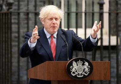 رئيس وزراء بريطانيا يطالب بالكشف عن أسباب سحب عرض الاستحواذ على نيوكاسل