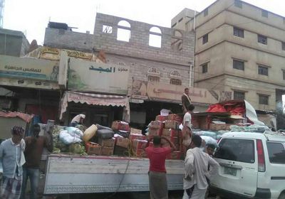 تكدس مخلفات الخضروات بالحبيلين واتهامات للموردين