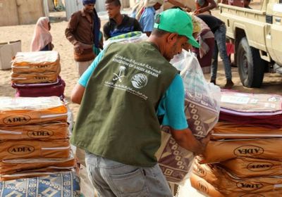 مساعدات لإيواء 145 أسرة في لحج والحديدة