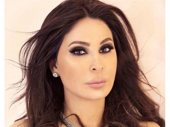 إليسا تدعو نجوم لبنان للوقوف مع الشعب بأزمته الأخيرة