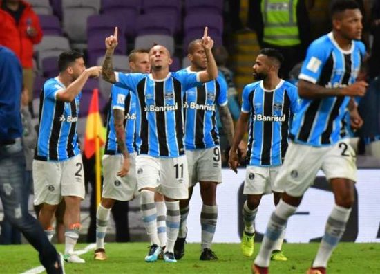 جريميو يتغلب على فلومينينسي في الدوري البرازيلي