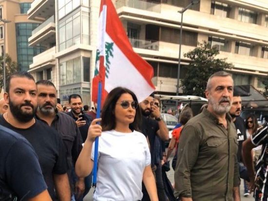 بعد أنباء استقالة الحكومة اللبنانية.. إليسا :كلهم خذلونا بعتذر عن تأييد حد بيوم من الأيام