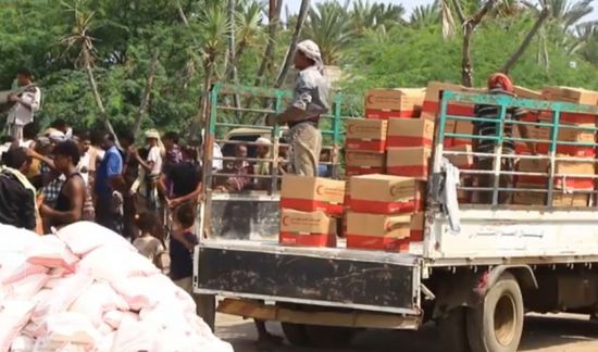 معونات إماراتية تُغيث 2800 متضرر في الدريهمي