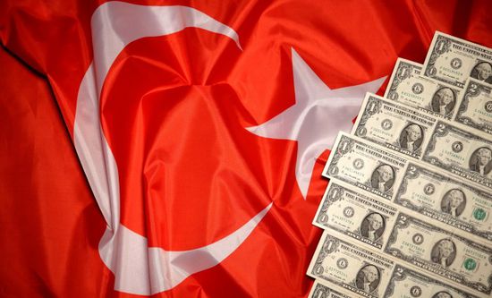 الليرة التركية تواصل تراجعها أمام الدولار