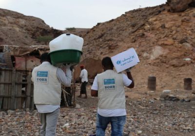 "يونيسف" تمد متضرري سيول حضرموت بمياه وأدوات نظافة