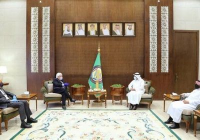 "التعاون الخليجي" يطالب "غريفيث" بالتحرك لتلافي كارثة "صافر"