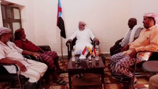 الثقلي يبحث توفير السيولة المالية بسقطرى