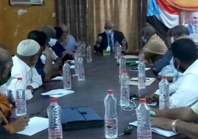 "انتقالي عدن" يؤازر محافظ العاصمة لخدمة الأهالي