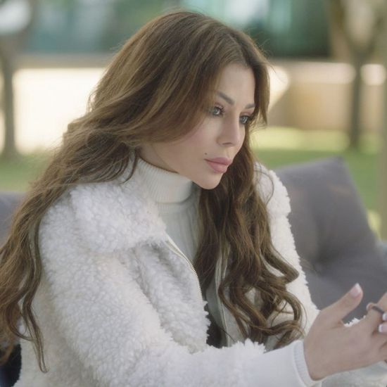 بينهم هيفاء وهبي.. صور كواليس "أسود فاتح"