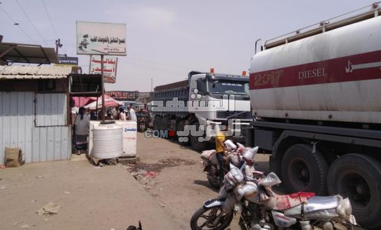 الشارع الرئيسي في الوهط "بلا تنظيم أو تأهيل"