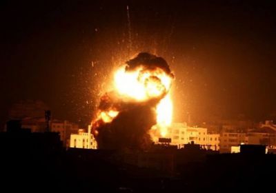  إسرائيل تشن غارة جوية وسط قطاع غزة