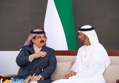 ملك البحرين يهنئ بن زايد باتفاق السلام