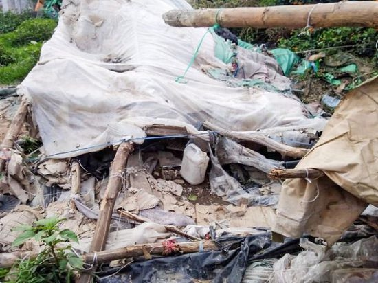 الهجرة الدولية تزود مُتضرري سيول إب بمواد الإغاثة