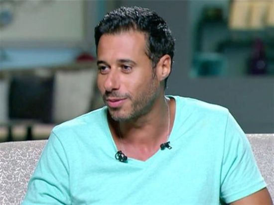 أحمد السعدني بعد هزيمة برشلونة من البايرن بـ ثمانية أهداف :استقلوا يرحمكم الله