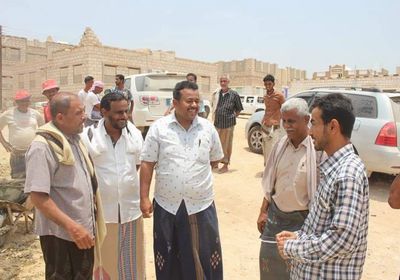 إنجاز 90% من مشروعين إداري وخدمى بالشحر