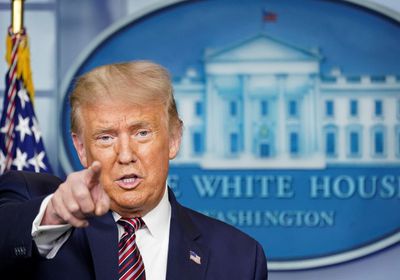 ترامب يبحث حظر شركة "علي بابا" الصينية في أمريكا