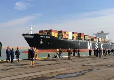 العراق يُخلي حاويات لمواد شديدة الانفجار من ميناء أم قصر