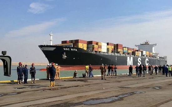 العراق يُخلي حاويات لمواد شديدة الانفجار من ميناء أم قصر