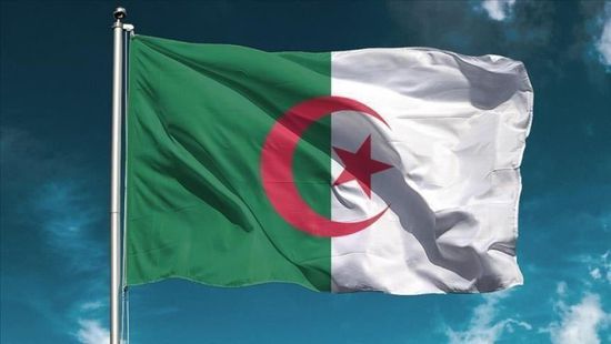  الجزائر تطرح مناقصة عالمية لاستيراد 50 ألف طن من القمح