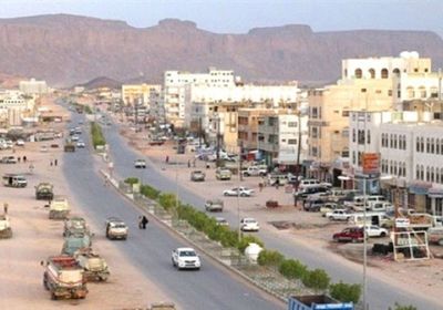 أزمة اختفاء الوقود تخنق مواطني شبوة (فيديو)