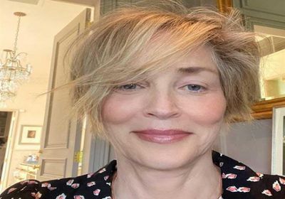 شارون ستون تعلن إصابة شقيقتها بفيروس كورونا