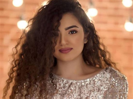 ساندرا حاج تطرح "طمني عاللي غايب" (فيديو)