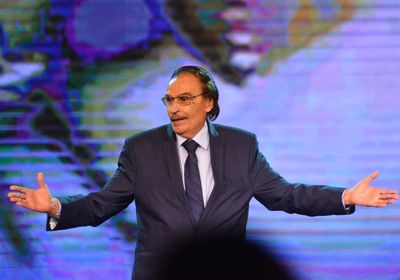 أول تعليق لـ عزت العلايلي بعد إعلان تكريمه بمهرجان الإسكندرية السينمائي