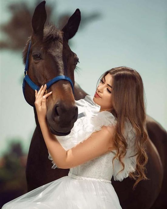 ليلى أحمد زاهر تتألق بلوك أميرات ديزني في جلسة تصوير جديدة