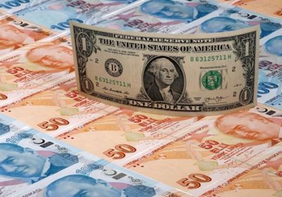  الليرة التركية تهبط لمستوى قياسي مقابل الدولار