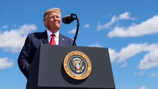 ترامب يعد بخلق 10 ملايين وظيفة في عشرة أشهر