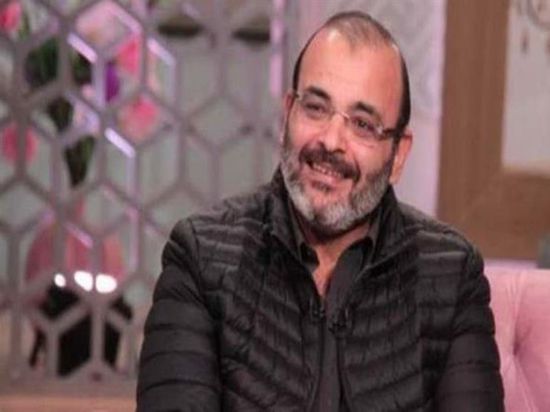 أيمن بهجت قمر يهنئ بتول عرفة على "جاني في ملعبي"