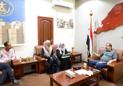 اللواء بن بريك: تعزيز الوعي بالجانب الأثري لعدن