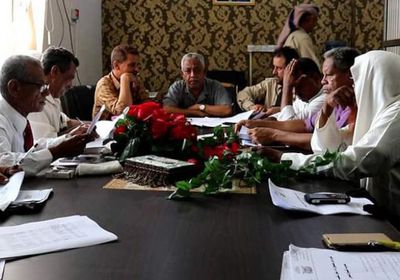 تحسين أداء المكاتب التنفيذية بالشيخ عثمان