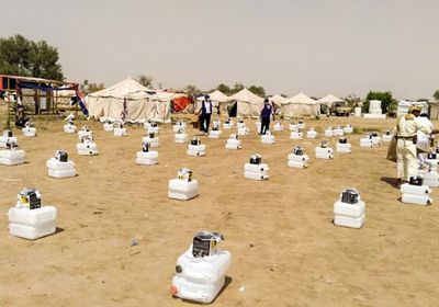 "الدولية للهجرة" توزع مصابيح شمسية في مأرب